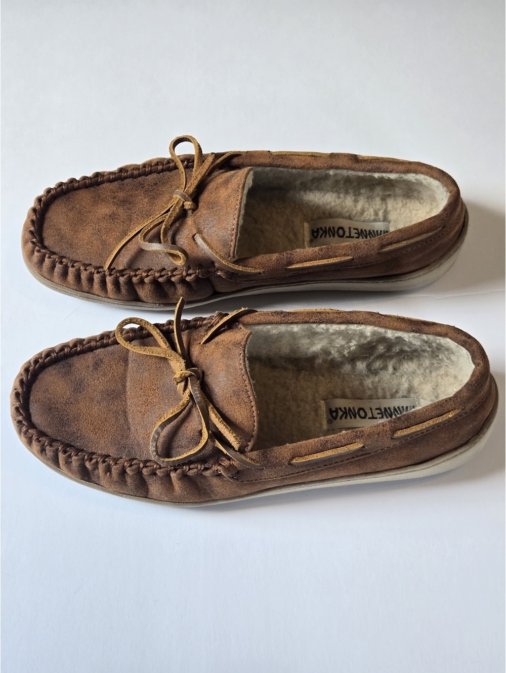 Minnetonka Men's Brown Suede Moccasin Slipper Shoe